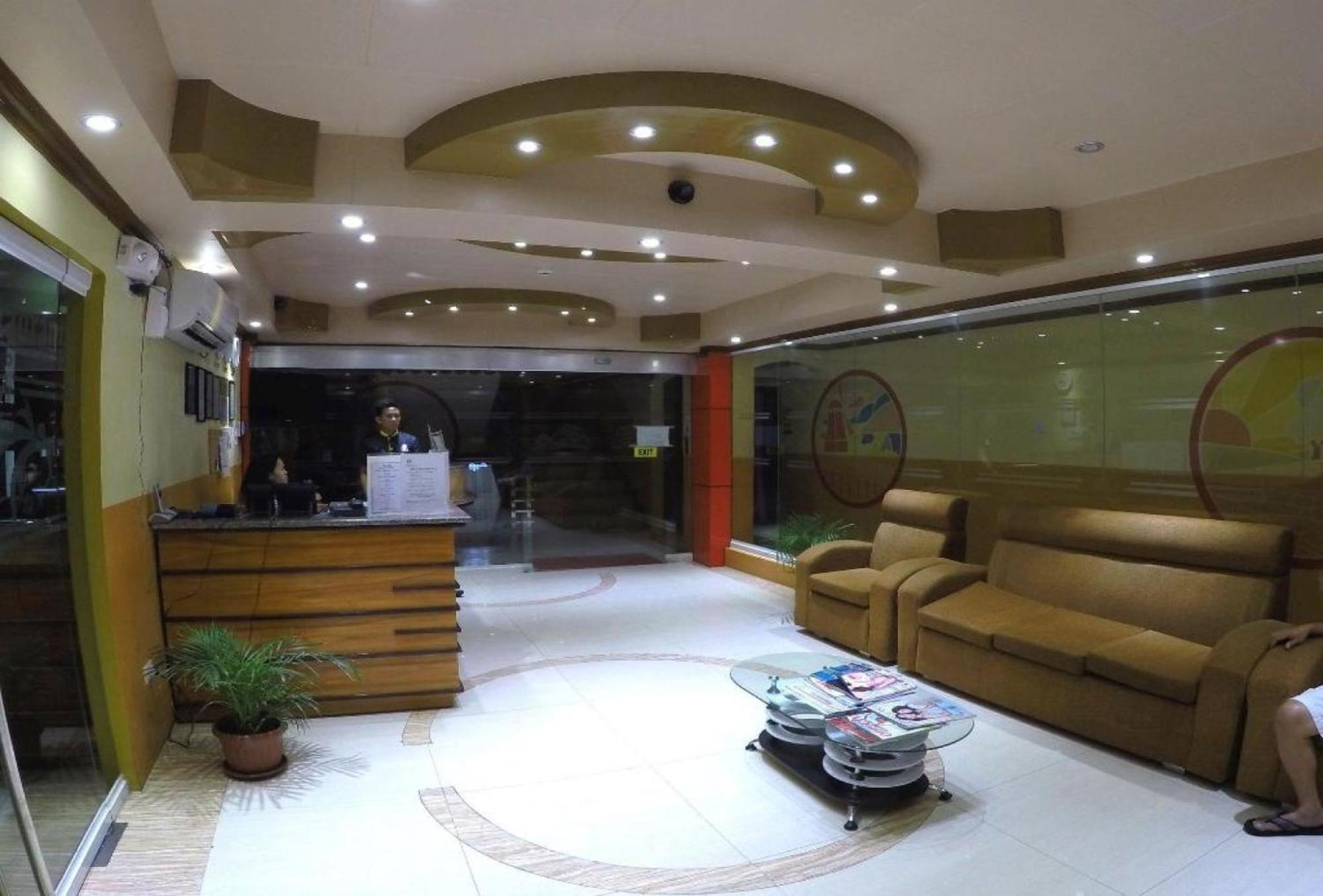Reddoorz Plus @ Taj Hotel Tuguegarao Exterior photo
