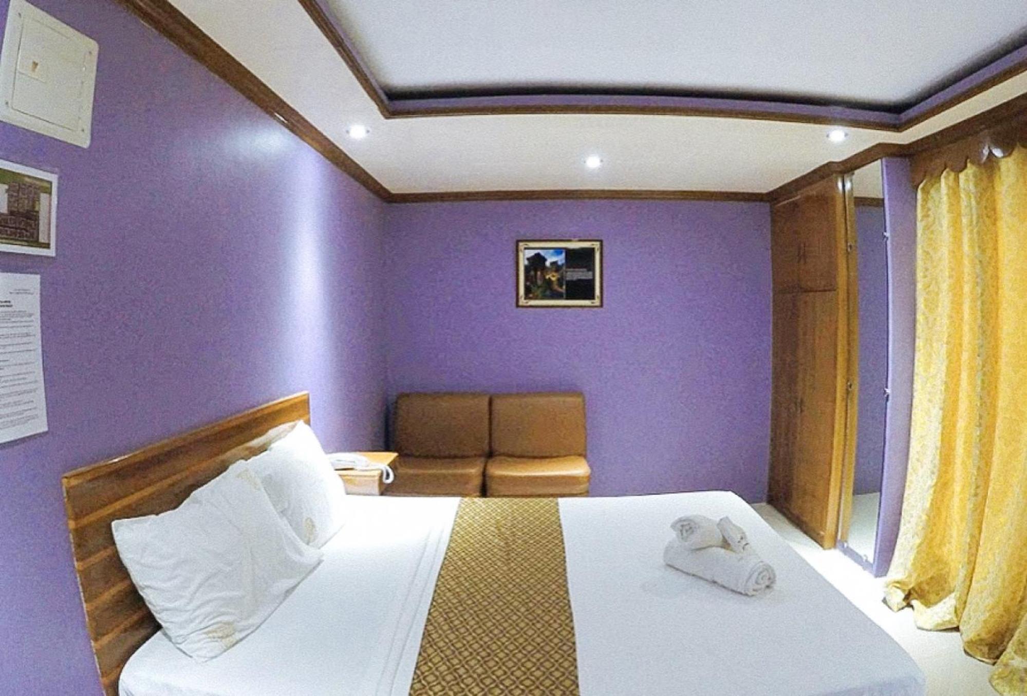 Reddoorz Plus @ Taj Hotel Tuguegarao Exterior photo